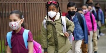 Nueva Jersey y tres estados más de EEUU anulan mandato de usar mascarillas en escuelas
