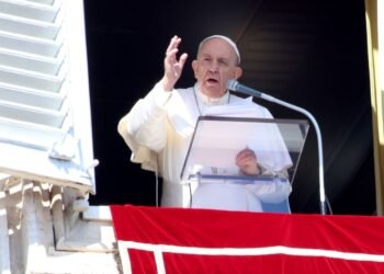 ROMA: El Papa insta a parar «la masacre» de la guerra en Ucrania
