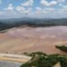 Barrick dice que sigue a espera del Gobierno sobre presa de colas