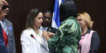 La viuda del diputado López Chávez le sustituye en el cargo