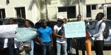 Estudiantes haitianos piden a RD devolución pasaportes retenidos