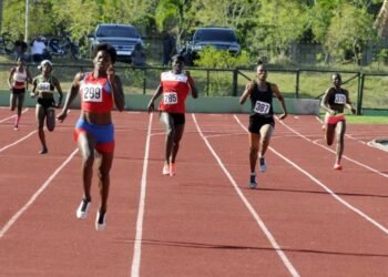 Estelares dominicanos ganan oro en Atletismo Isaac Ogando 2022