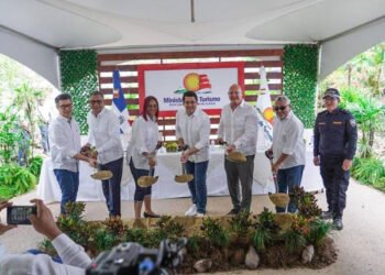 SAMANA: Inicia construcción del sistema sanitario de Las Galeras