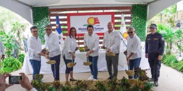 SAMANA: Inicia construcción del sistema sanitario de Las Galeras