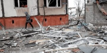 Ucrania estima que el 80% de las viviendas de Mariúpol han sido destruidas