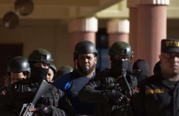 Trasladan a Santo Domingo a cuatro de los implicados en Operación Discovery