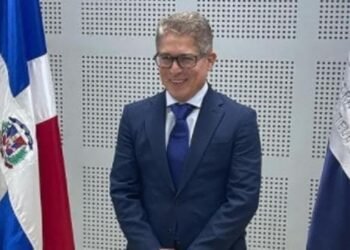 Iván Ruiz seguirá con «El show del mediodía» por Color Visión tras pasar a dirigir CERTV