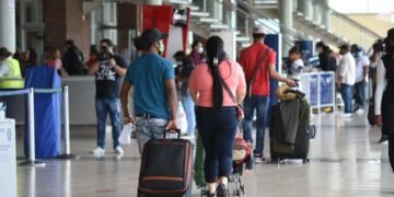 Entre enero y marzo de 2022 se movilizaron más pasajeros aéreos que en igual periodo de 2021