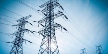 La ETED realiza inversiones importantes para expandir la fibra óptica en todo el país