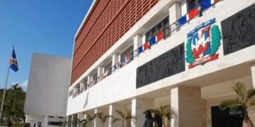 Destitución o juicio político por no presentar declaraciones de bienes
