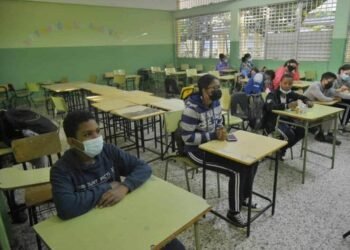 Siguen los problemas en las escuelas por la falta de docentes