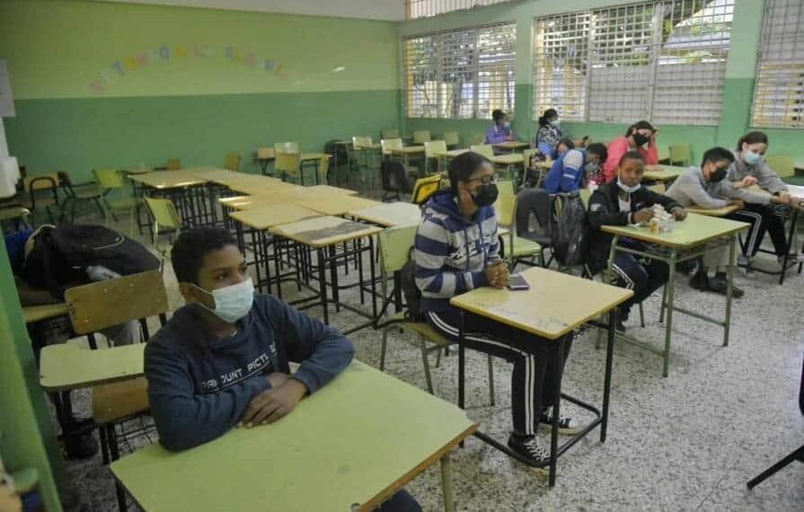 Siguen los problemas en las escuelas por la falta de docentes