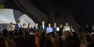 Abinader anuncia programa de apoyo al arte y la cultura en República Dominicana