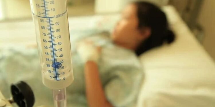 OMS dice no encuentran relación entre hepatitis infantil y alimentos o vacuna