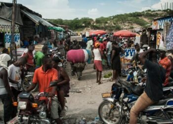 Banda 400 Mawozo secuestra autobús dominicano con 17 pasajeros en Haití