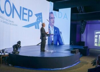 Presidente ve sector empresarial un motor de recuperación de RD