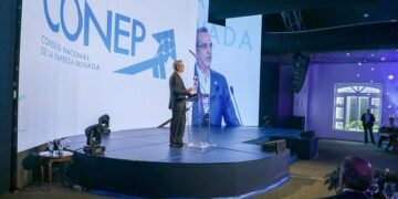 Presidente ve sector empresarial un motor de recuperación de RD