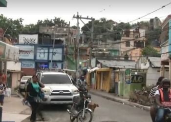 Dicen la PN mató 3 bandoleros durante tiroteo barrio La Ciénaga