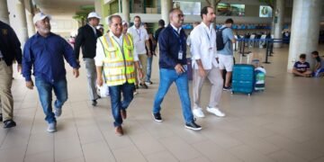 Aeropuertos del este del país operan normal tras huracán Fiona; Víctor Pichardo realiza recorrido de inspección