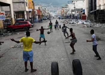 Autoridades dominicanas en Haití llaman a sus nacionales a ser prudentes en el vecino país