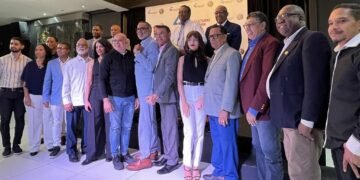 Artistas e intelectuales forman movimiento a favor de Abinader