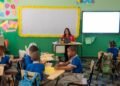 Maestros afirman hasta por falta de una butaca se genera violencia en las aulas