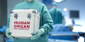 Mitad de pacientes trasplantados pueden llegar a abandonar tratamiento