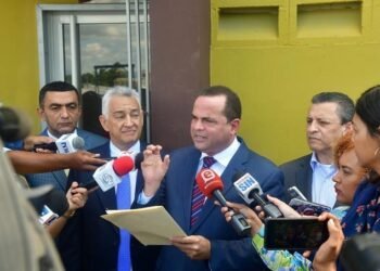 Fuerza del Pueblo pide a JCE reconsiderar resolución sobre la votación y el escrutinio manual