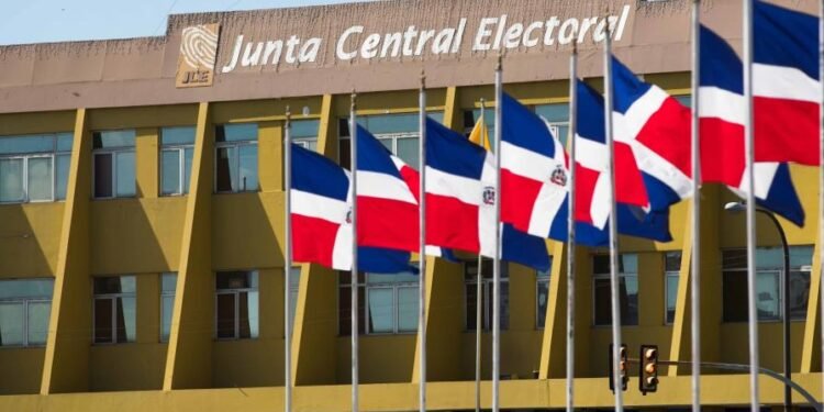 Partidos depositan hoy en la JCE recurso contra reservas de candidaturas