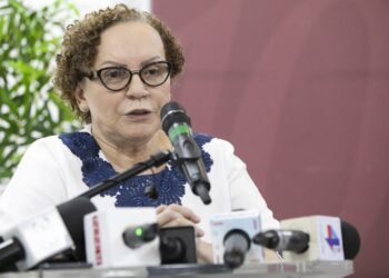 Ante amenazas, mudan a Miriam Germán y su hijo a lugar secreto