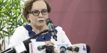 Ante amenazas, mudan a Miriam Germán y su hijo a lugar secreto