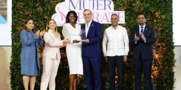 Gobierno dice programa Supérate alcanza a 5 millones de personas