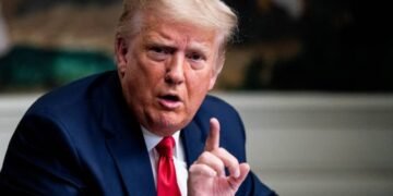 EEUU: Trump dice no devolvió los documentos por estar «ocupado»