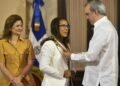 Ministro anuncia bono para maestros logren alfabetizar estudiantes oportunamente