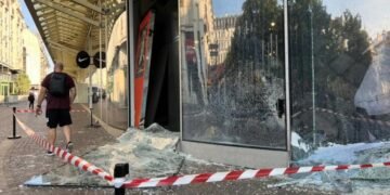La violencia urbana en Francia por la muerte de Nahel ahuyenta a los turistas