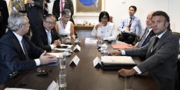 Petro, Macron, Lula y Fernández se reúnen en Bruselas con Gobierno venezolano y oposición