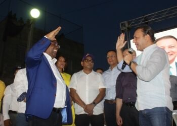Abel instala candidatos a alcaldías de Santiago Oeste y Tamboril