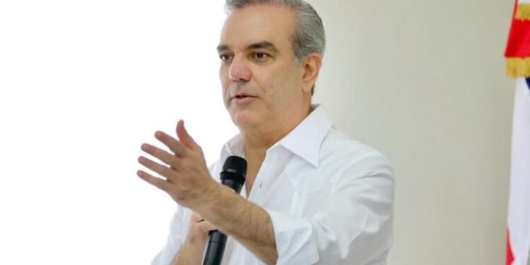 Abinader dice responderá ‘con verdades’ a ‘mentiras’ oposición