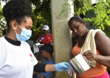 Salud Pública interviene sector Los Cocos ante sospecha de cólera
