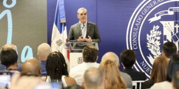 Anuncian programa de viviendas para dominicanos en el exterior