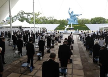 Conmemoran 76 aniversario del bombardeo nuclear a Nagasaki