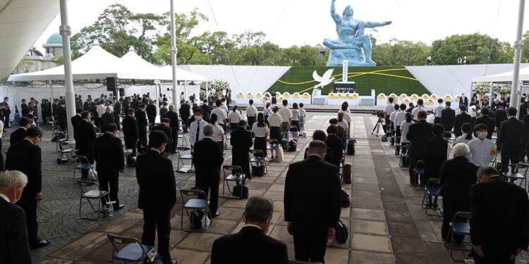 Conmemoran 76 aniversario del bombardeo nuclear a Nagasaki