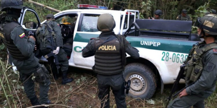 COLOMBIA: Al menos 3 policías muertos en presunto ataque FARC
