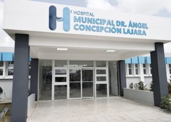 Destacan avance Red Pública de Salud con renovación 24 hospitales