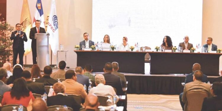 Partidos políticos: JCE reacciona tarde al proselitismo