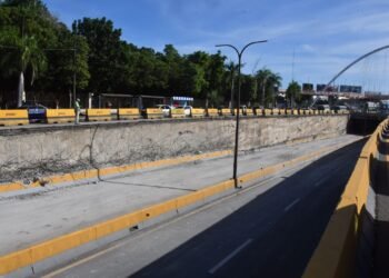 A pesar del quiebre en el muro, paso a desnivel de 27 con Tiradentes sigue abierto