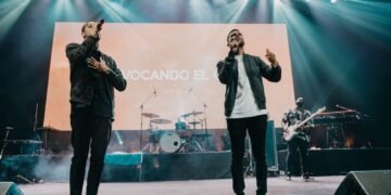 Grupo Grace se presenta ante miles de personas en Luna Park, Argentina