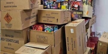 Autoridades arremeten contra venta de fuegos artificiales ilegales en Santiago
