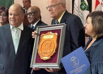 Julio Manuel Rodríguez Grullón recibe Premio Nacional de Medicina 2023