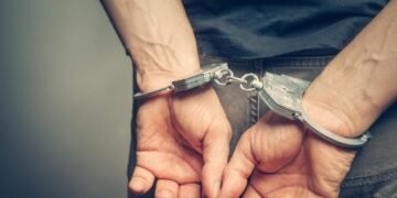 Policía captura hombre buscado por la muerte de otras dos personas en Villa Mella